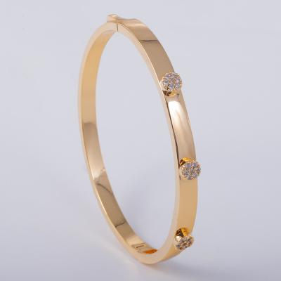 China Cheap Wholesale Attractive Design New Design Plated Simple Bracelet CZ Popular Bangle Gold Plated for sale