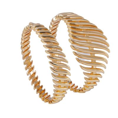 China Charming Fishbone Personality Day Christmas Design Wide Bangle Bracelet For Wife Mom Lover Birthday Gift for sale