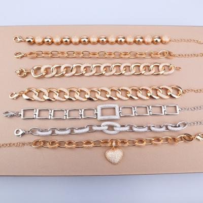 China 2021 CLASSICS elegant fashion jewelry gold plated link chain personalized design with crystal bracelet for sale