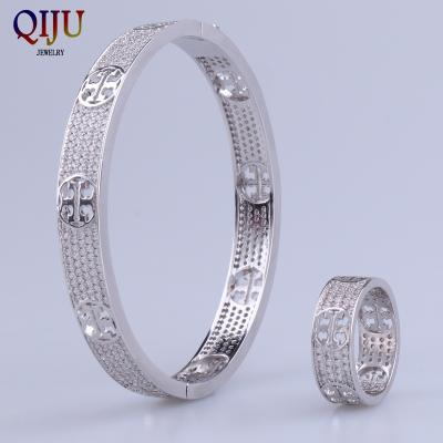 China 2021 Hot Selling Fashionable Jewelry Filled Diamond New Arrivals CLASSIC New Arrivals Bracelet And Ring Set for sale