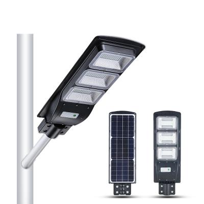 China With mono solar panel in high work efficiency > 21% GEBOSUN IP65 waterproof outdoor ABS 20w 40w 50w 60w 80w all in one more unique led street light for sale