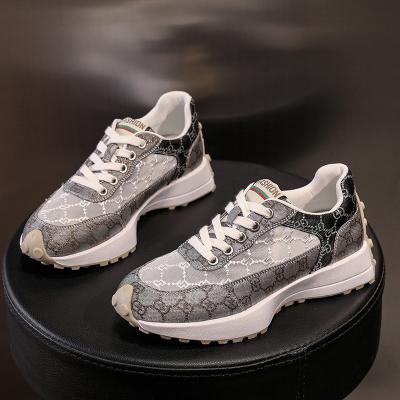 China 2021 Fashion Trend New Breathable Mesh Women Sneakers Casual Shoes Zapatillas Hombre Outdoor Shoes For Girl for sale