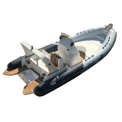 China Nice Luxury Boats 23ft 6.8m Center Console Fiberglass Motorcycle Motor Boat RIB 680 for sale