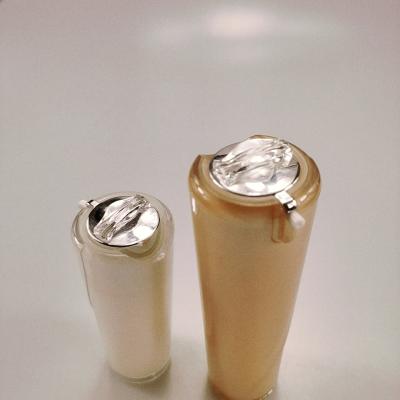 China Household products 30ml 50ml 100ml plastic cylinder pump acrylicairless lotion bottle for sale