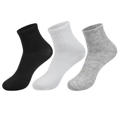 China Sporty Clean New Design Fashion Embroidery Knitted Crew Sock Big Logo Cotton Men Socks Cheap Custom Made Sock for sale