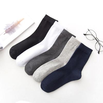 China Sporty Cheap Hot Sale Men's Cotton Gray Black White Color Plaid Business Argyle Sock for sale