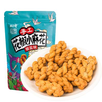 China Natural Asian Handmade Healthy Snacks Small Fried Twist Pastry Flavors Of Brown Sugar Potato Chips for sale