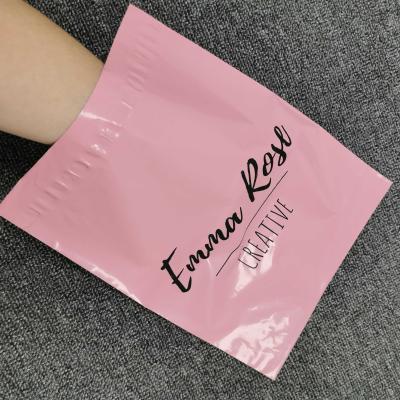 China Custom High Tenacity Poly Mailers Shipping Waterproof Mailing Bags With Cutie Heart Design for sale