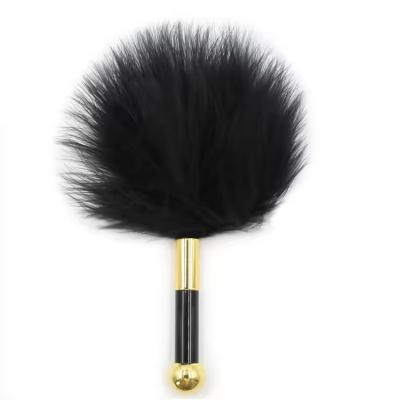 China Metal And Acrylic Handle Luxury Feather Tickler Durable And Long-Lasting for sale