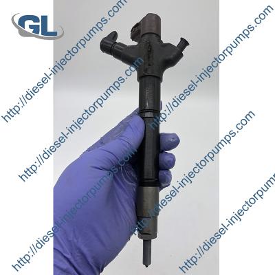 Cina Iniettore piezo-elettrico di Denso 295900-0300 295900-0220 per l'iniettore di combustibile di Toyota 23670-51060 in vendita