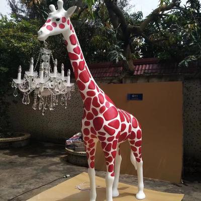 China 2023 China hot sale new life size fiberglass animal giraffe statue for wedding party decoration for sale