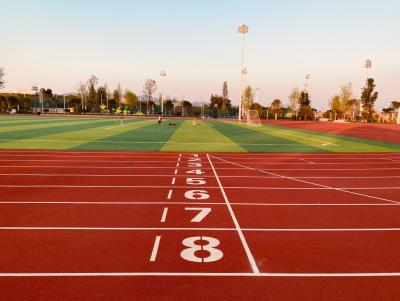 China Excellent Shock Absorption IAAF Running Track For Bituminous Concrete Te koop