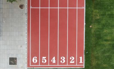 Κίνα 35% To 50% Shock Absorptionness IAAF Running Track All-Weather Drainage And UV Resistance προς πώληση