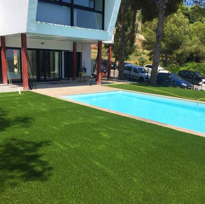 China 3 Tones Green Color Artificial Turf Grass Landscaping PE Synthetic Turf for sale