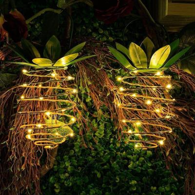 China Creative Outdoor Hanging Pineapple Light Pineapple Spiral Solar Power 30LED Light Green Solar Lights New for sale