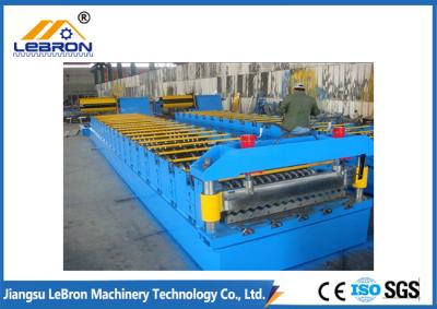 China 2018 new type corrugated roof sheet roll forming machine made in China Automatic PLC Control for sale