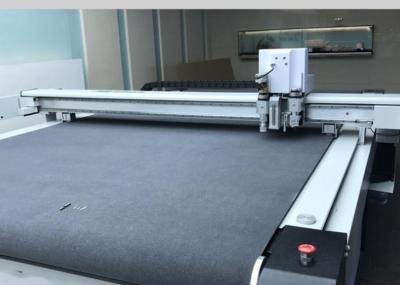 China 1000mm/S Digital Flatbed Cutting Machine Plotter for Papaer Board Foam Banner for sale