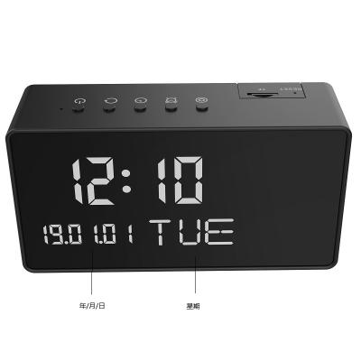 China Digital Vandal Proof Wireless Spy Camera Clock QZT WIFI Home Security Camera Clock for sale