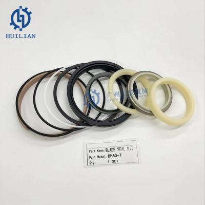 Cina Repair Kit Oil Seal DH60-7 Blade Seal Kit Rubber Seal Kit for DOOSAN Excavator Spare Parts in vendita