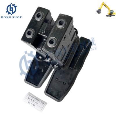 China High Quality XCMG XE210 Foot Control Valve Double Flow Pedal Pilot Valve Walk Pilot Valves For Excavator Parts à venda