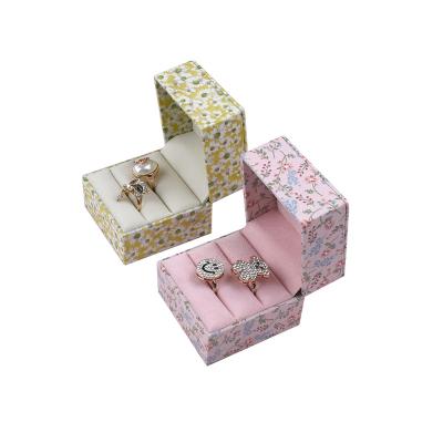 China Handmade Custom Wholesale Manufacturer Square Ornate Ring Box for sale