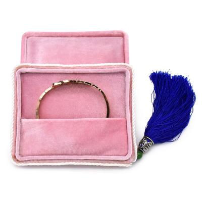 China Handmade Manufacturer Hot Selling Velvet and Pink Bracelet Packaging Box Jewelry Box with Tassels for sale