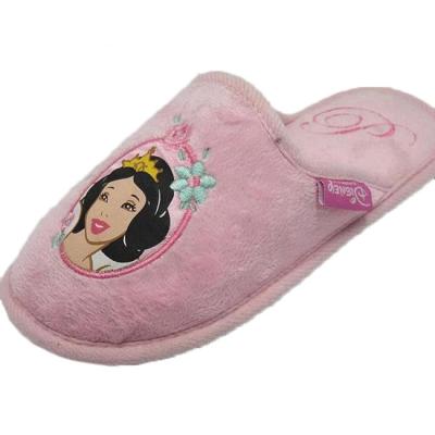 China Lovely Flat Cartoon Printing Excellent Indoor Slippers Flannel Winter Home Slippers Shoes For Kids Girls for sale