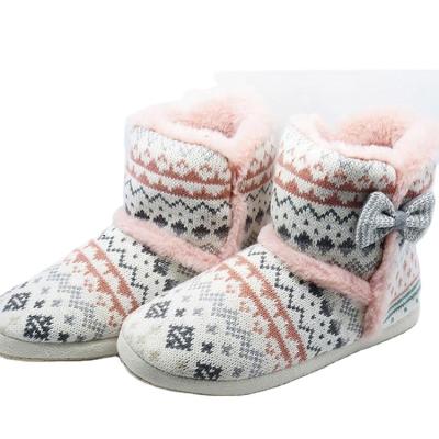 China Breathable Christmas Gift High Quality Lightweight Anti-slippery Luxury Knit Furry Boots For Women for sale