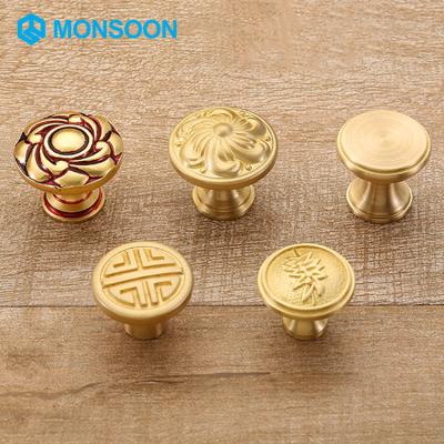 China Contemporary Factory Wholesale Brass Hardware Classic Wardrobe Pull Handle for sale