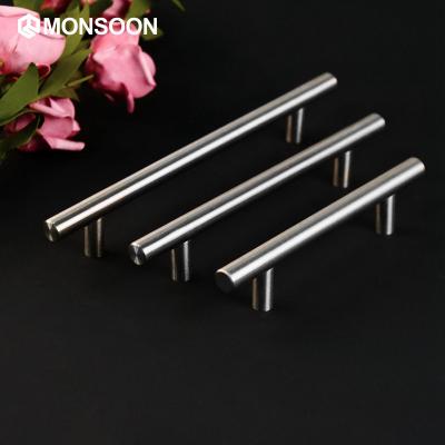 China Voraus Contemporary Designer Modern Stainless Steel Handles Interior Metal Pull Handle Furniture Handles for sale