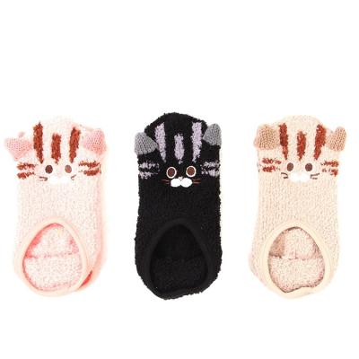 China Custom Made Comfortable Newborn Organic Cotton Cute Kids Anti Slip Floor Socks for sale