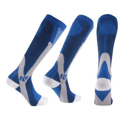 China Customized Sporty Feature Sports Logo Compression QUICK DRY Socks for sale