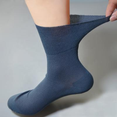 China Wholesale Popular QUICK DRY Men Loosen Upper Compression Medical Diabetic Socks for sale