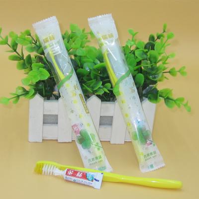 China Health Travel Toothbrush Kit Two - In - One Products Color Optional For All People for sale