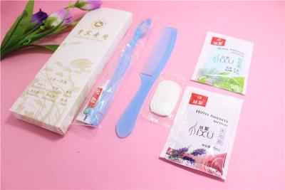 China Produtos um descartáveis do jogo conveniente da escova de dentes do hotel sete - dentro - para hotéis à venda