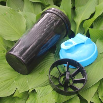 China Viable Shaker Custom Shaker Bottle Plastic Sport Gym Bottles Mix Water Protein Shaker for sale