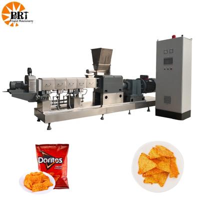 Cina Slanty Snacks Nacho Making Machine Food Snacks Production Line Corn Fries Making Machine Snack Tortilla Fries Machine Doritos Triangle Corn Fries Machine in vendita