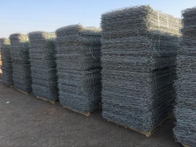 China Hoogte 0,5m - 3m Gabion Box met treksterkte 350 - 550N/Mm2 Te koop