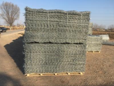 China Warm gedompeld gegalvaniseerd gabion matras Breedte 1 - 2 m Voor erosiebestrijding Te koop