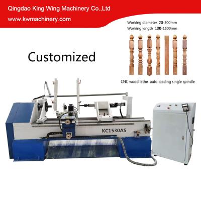 Cina Auto loading CNC Wood Lathe for chair legs automatic wood lathe in vendita