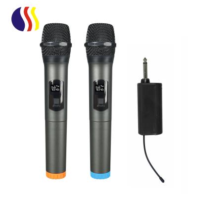 China Professional Dual Channel Handheld Microphone Karaoke Microphone Handheld Microphone For Singing for sale