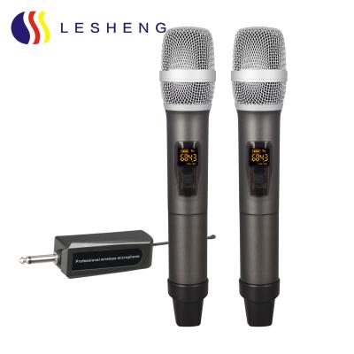 China Karaoke Handheld Professional Dual Channel Wireless Microphone Microphone Handheld Microphone with Rechargeable Receiver for sale