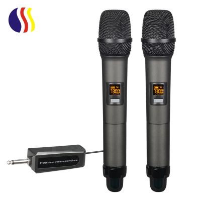 China Professional Handheld Microphone Karaoke Microphone Singing Dual Channel Wireless Microphone for sale