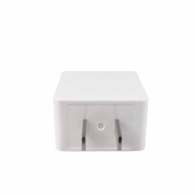 China UniversalÂ   UF22F1A050300 2021 New Hot Selling 18W 5V2A Fast Charging Palladium Universal Single Wall Charger US Plug for sale