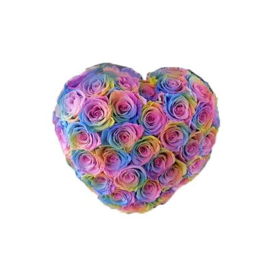 China 2021 New Arrival Romantic Fashion Preserved Fresh Flowers Acrylic Gift Box Preserved Rose Heart Shape Valentine Gift for sale