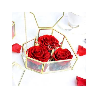 China Romantic Heart Shape Preserved Rose Flower Glass Flower Room Preserved Roses For Gifts for sale