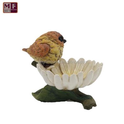 China Garden Decor New Products Polyresin Statues Bird Water Feeder for sale