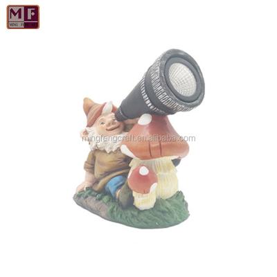 China Happy Pappy Garden Gnome Hold Telescope LED Solar Outdoor Light Gnome Garden Decoration and Battery Operated Statue for Garden by Pure Garden for sale