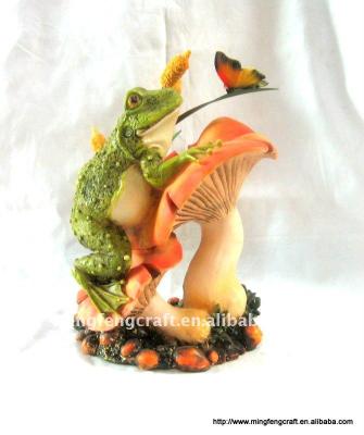 China Europe Polyresin Frog With Mushroom For Garden Decoration Craft for sale