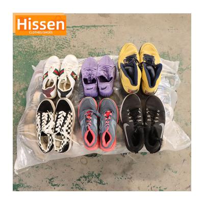 China Breathable Used Sport Shoes For Female Men Grade Branded Occasion for sale